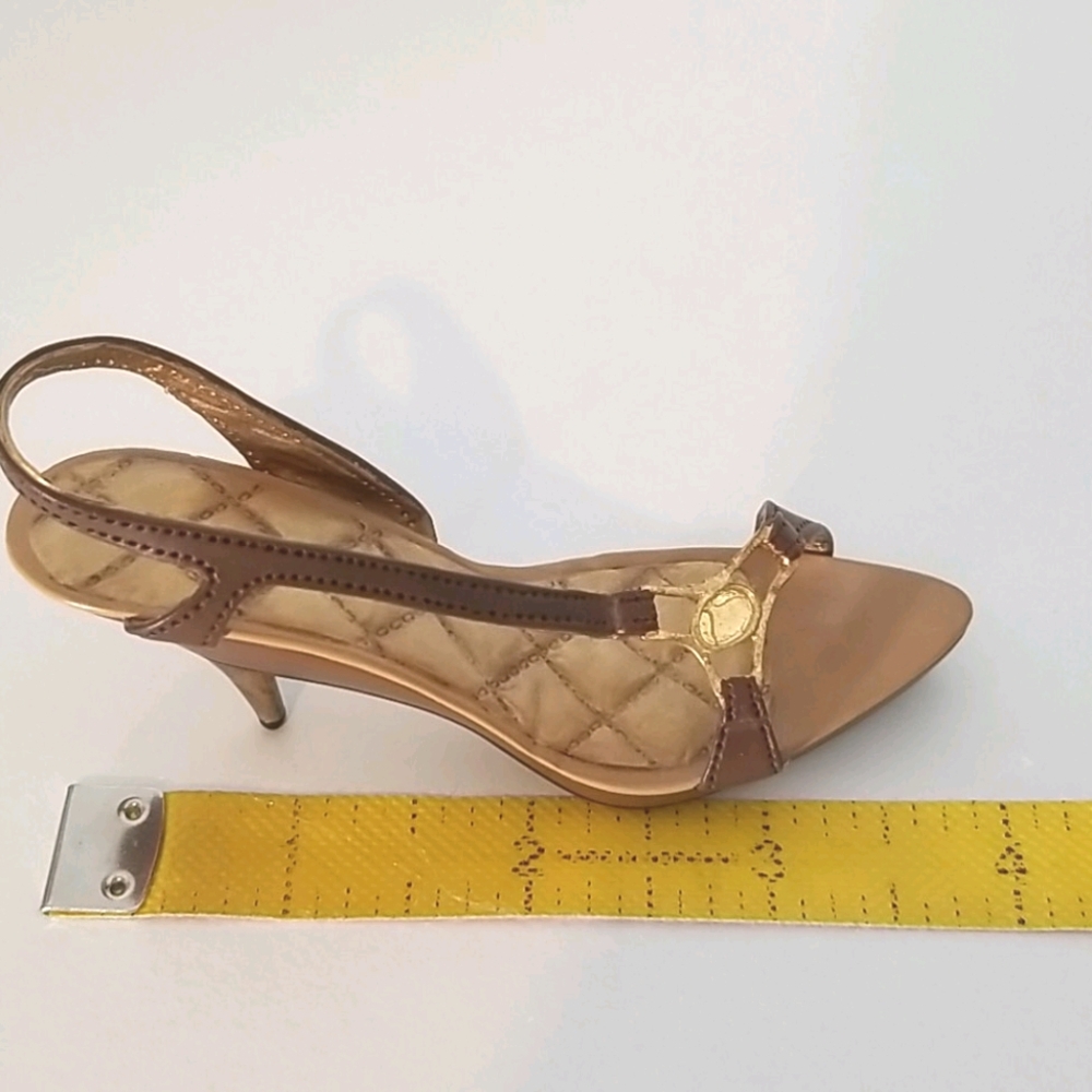 Just the Right Shoe by Raine miniature Shoe.